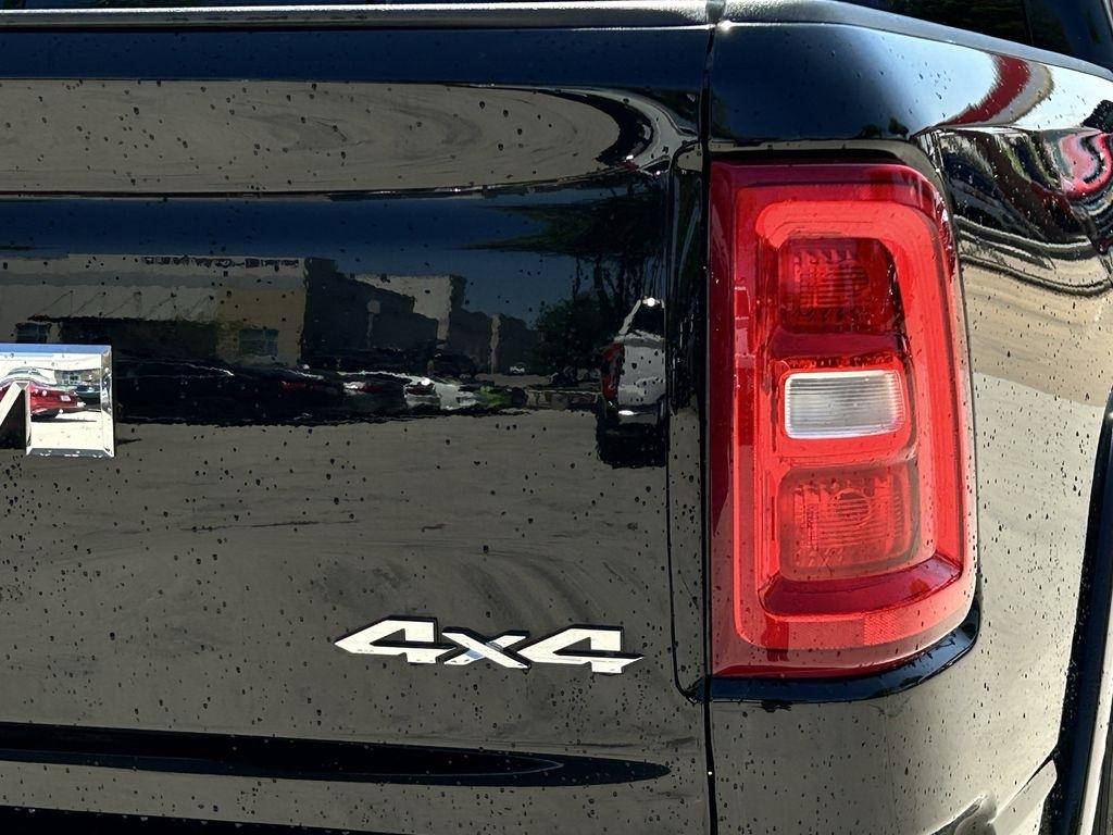 RAM 1500 Big Horn Crew Cab SWB 4WD 2025