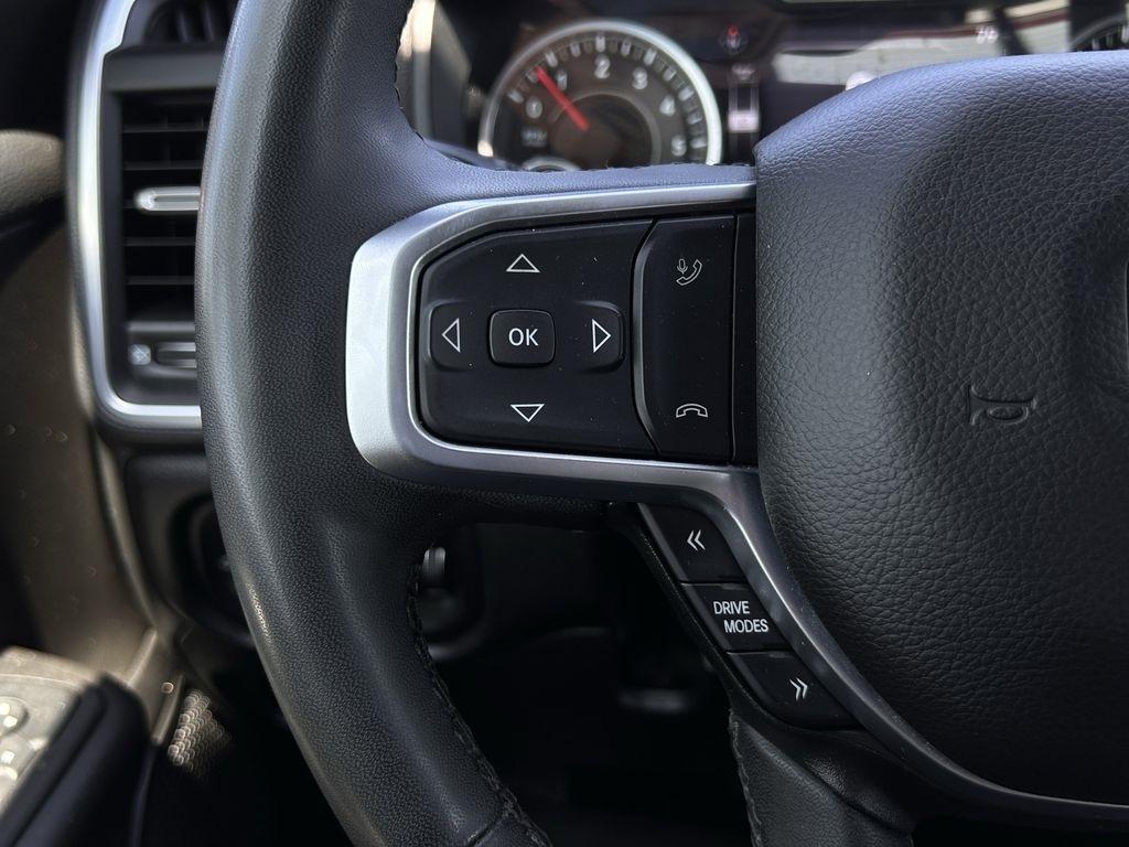 RAM 1500 Big Horn Crew Cab SWB 4WD 2025