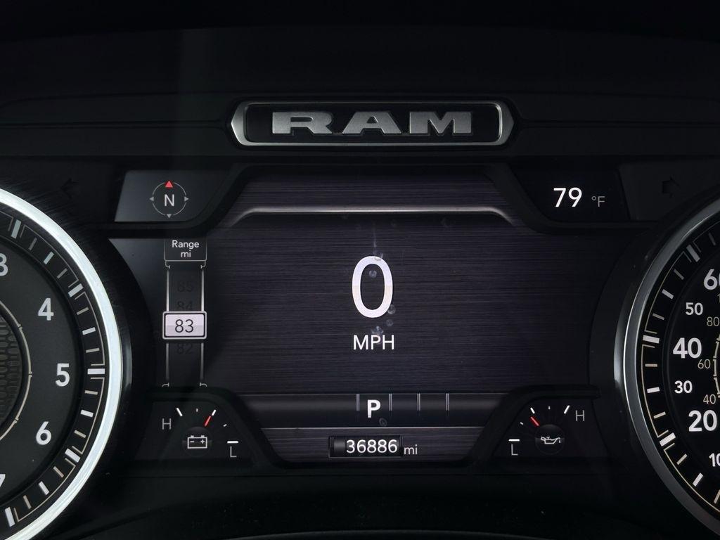 RAM 1500 Big Horn Crew Cab SWB 4WD 2025