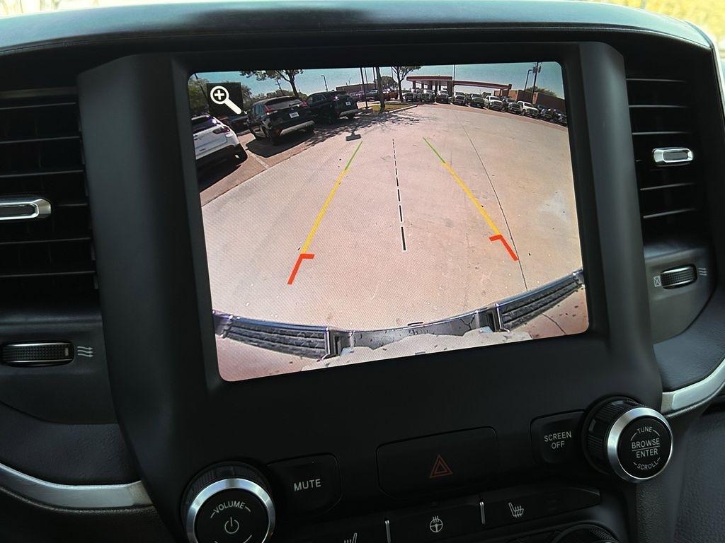 RAM 1500 Big Horn Crew Cab SWB 2WD 2019