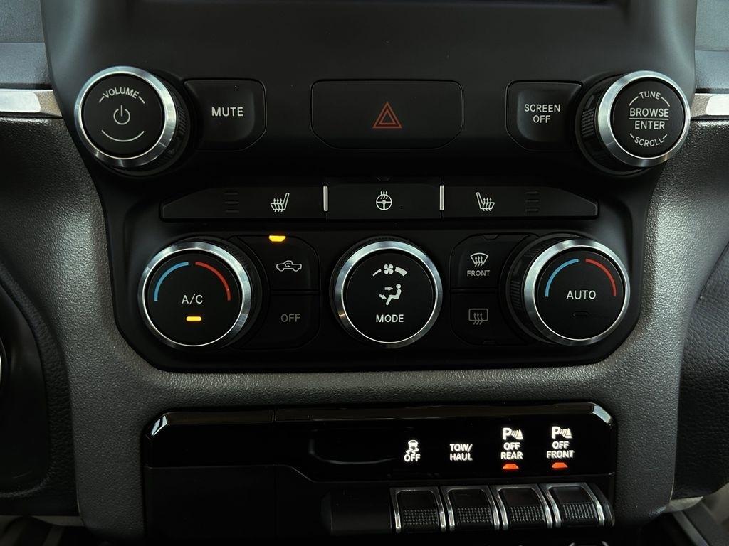 RAM 1500 Big Horn Crew Cab SWB 2WD 2019