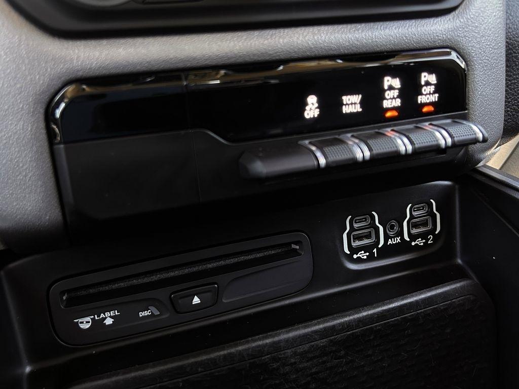 RAM 1500 Big Horn Crew Cab SWB 2WD 2019