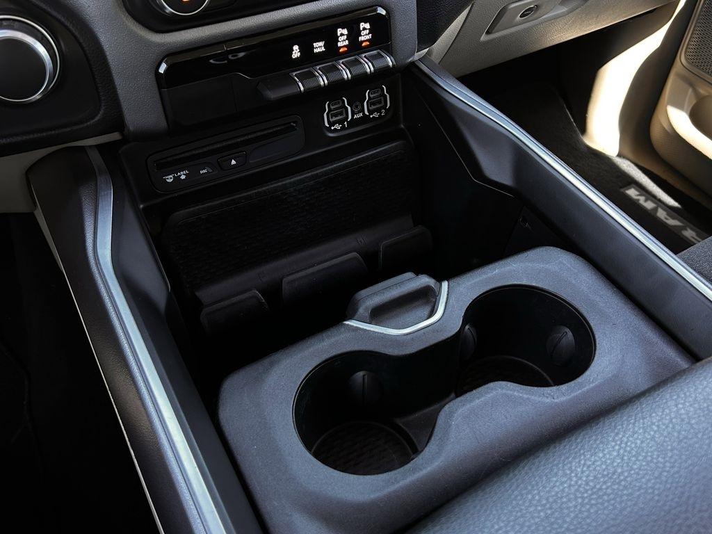 RAM 1500 Big Horn Crew Cab SWB 2WD 2019