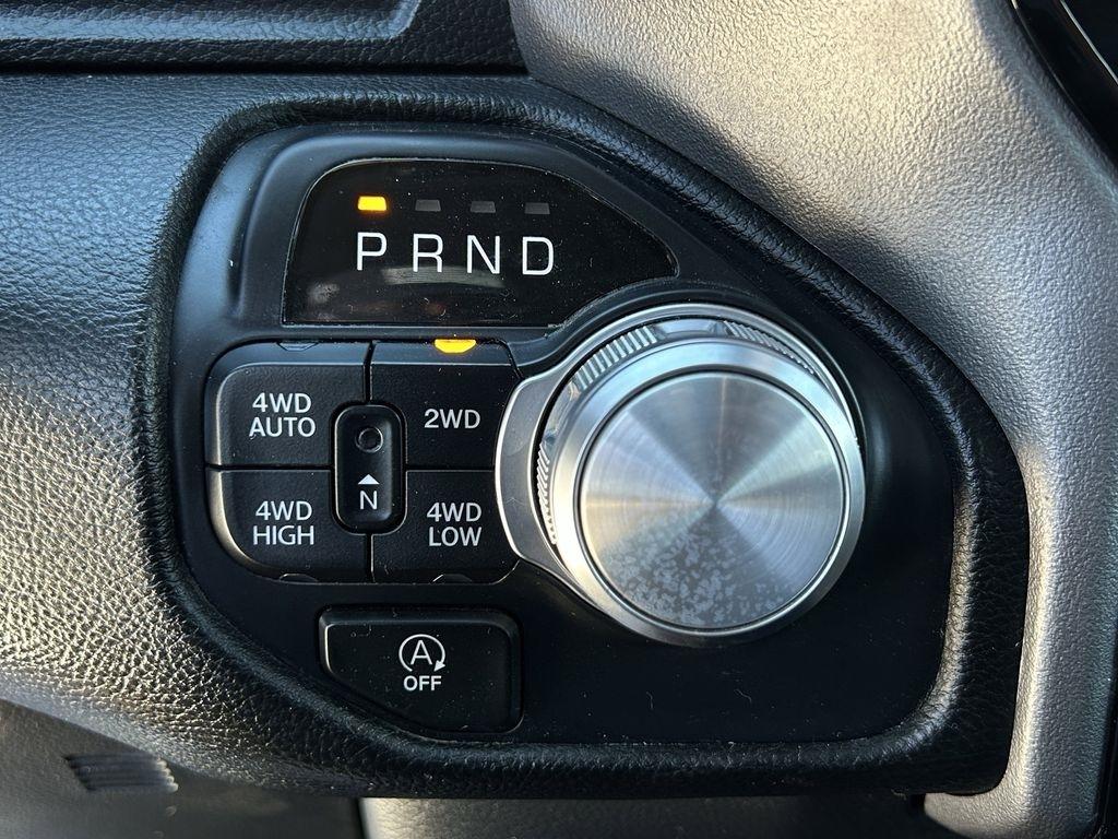 RAM 1500 Laramie Crew Cab SWB 4WD 2025