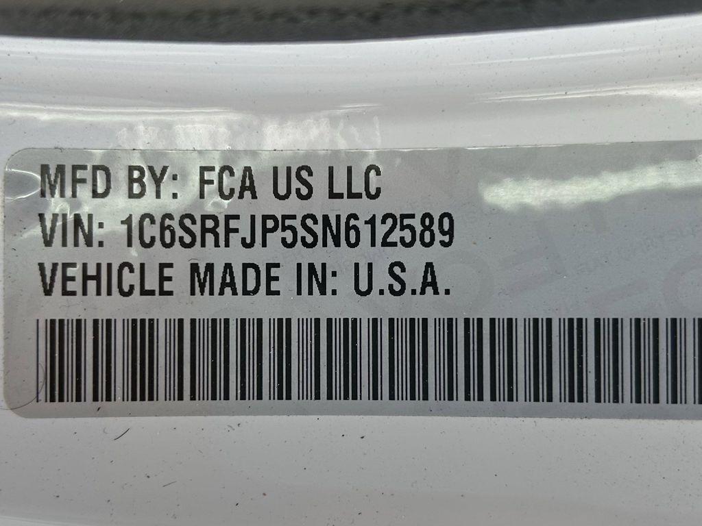 RAM 1500 Laramie Crew Cab SWB 4WD 2025