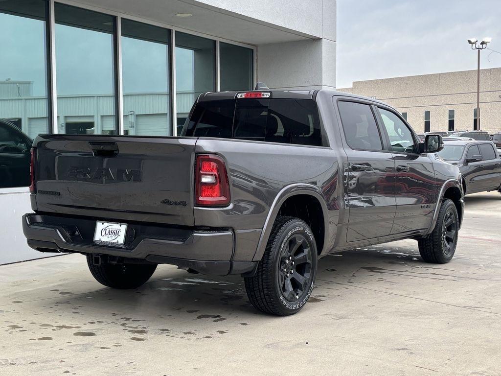 RAM 1500 Big Horn Crew Cab SWB 4WD 2026