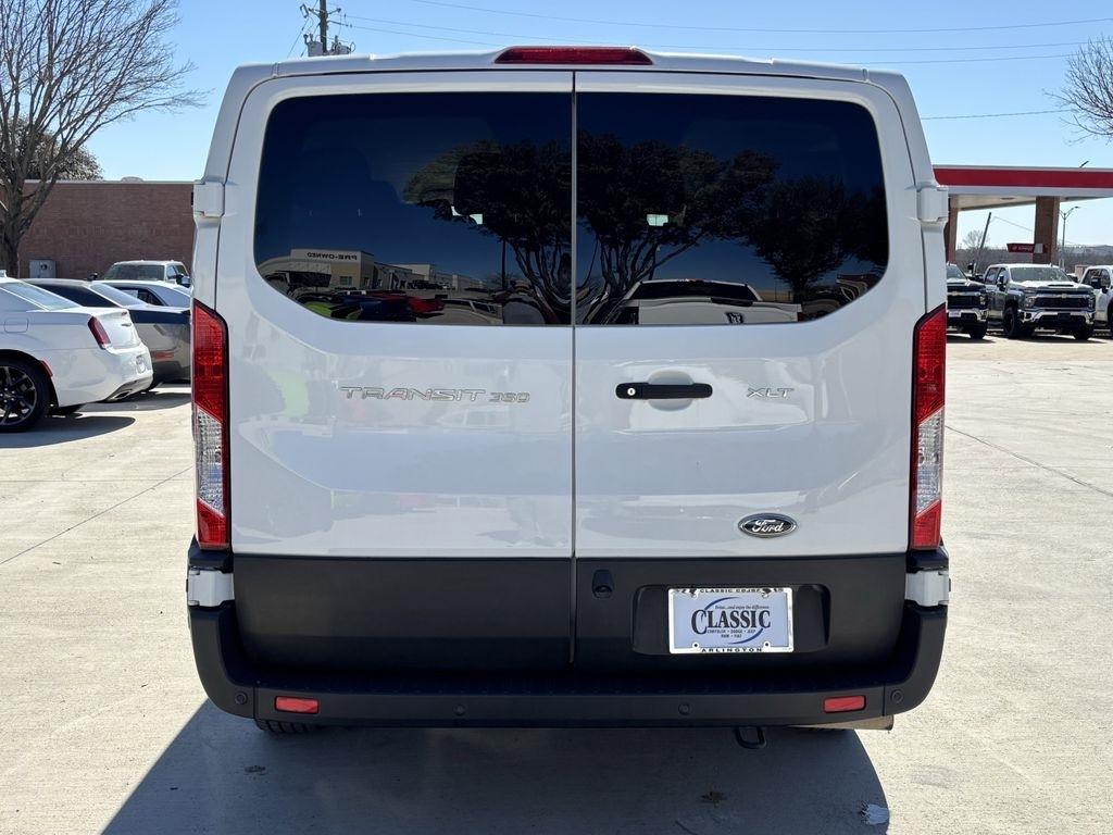 Ford Transit 350 Wagon Low Roof XLT w/Sliding Pass. 148-in. WB 2023