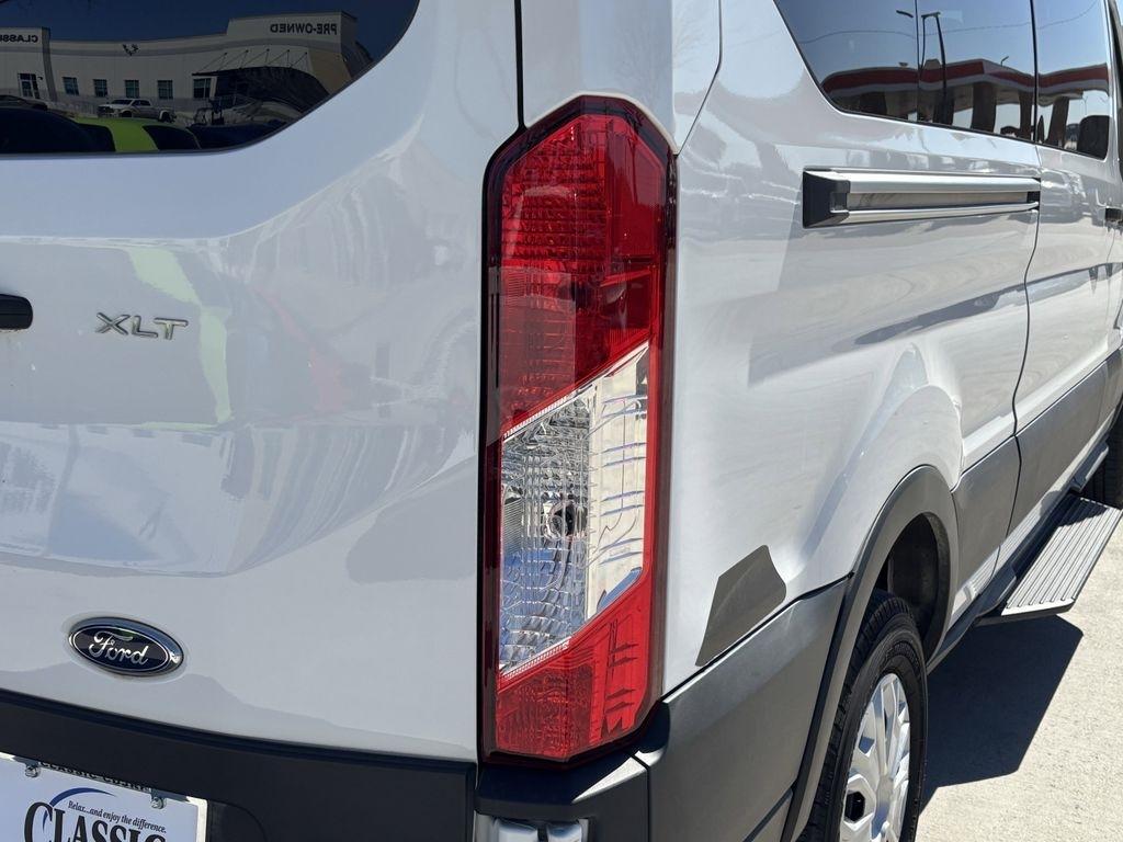 Ford Transit 350 Wagon Low Roof XLT w/Sliding Pass. 148-in. WB 2023