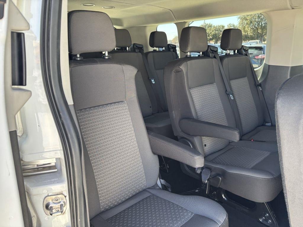 Ford Transit 350 Wagon Low Roof XLT w/Sliding Pass. 148-in. WB 2023