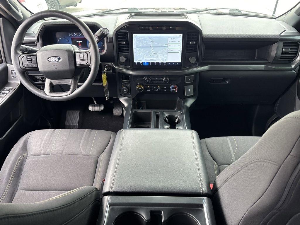 Ford F-150 STX SuperCrew 4WD 2024