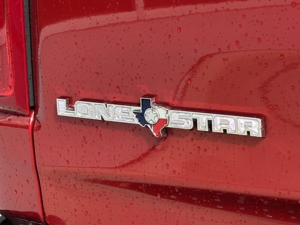 RAM 1500 Lone Star Crew Cab SB 2WD 2026