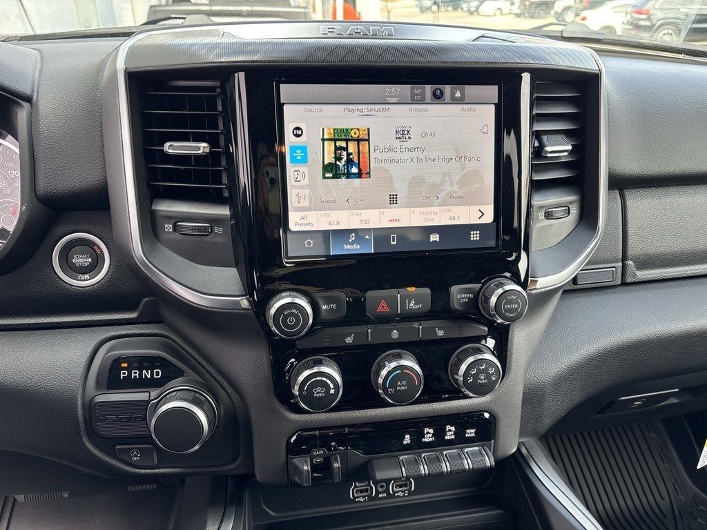 RAM 1500 Lone Star Crew Cab SB 2WD 2026