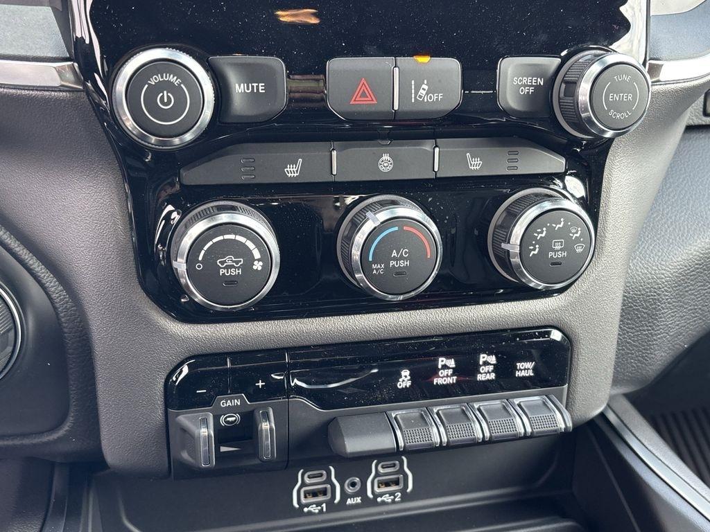 RAM 1500 Lone Star Crew Cab SB 2WD 2026