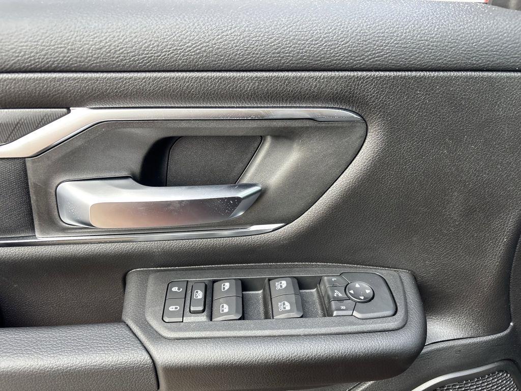 RAM 1500 Lone Star Crew Cab SB 2WD 2026