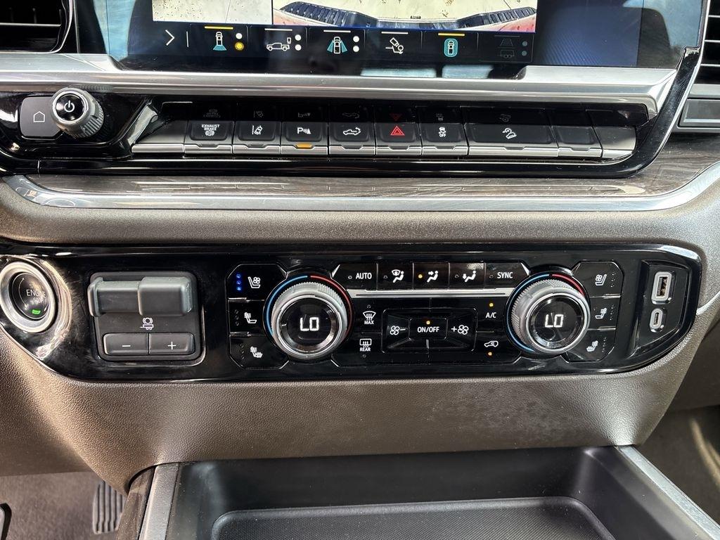 Chevrolet Silverado 2500HD LTZ Crew Cab Long Box 4WD 2025