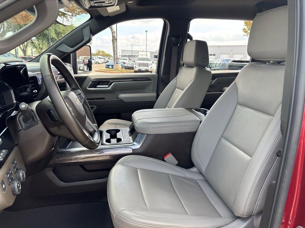 Chevrolet Silverado 2500HD LTZ Crew Cab Long Box 4WD 2025