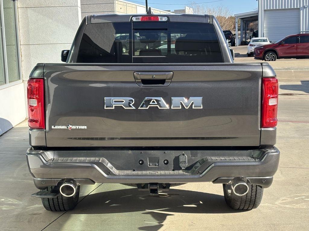 RAM 1500 Lone Star Crew Cab SB 2WD 2026