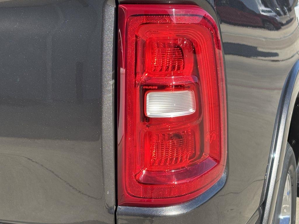 RAM 1500 Lone Star Crew Cab SB 2WD 2026