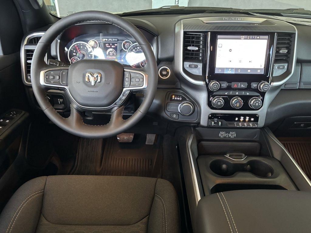 RAM 1500 Lone Star Crew Cab SB 2WD 2026