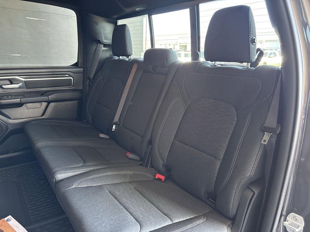 RAM 1500 Lone Star Crew Cab SB 2WD 2026