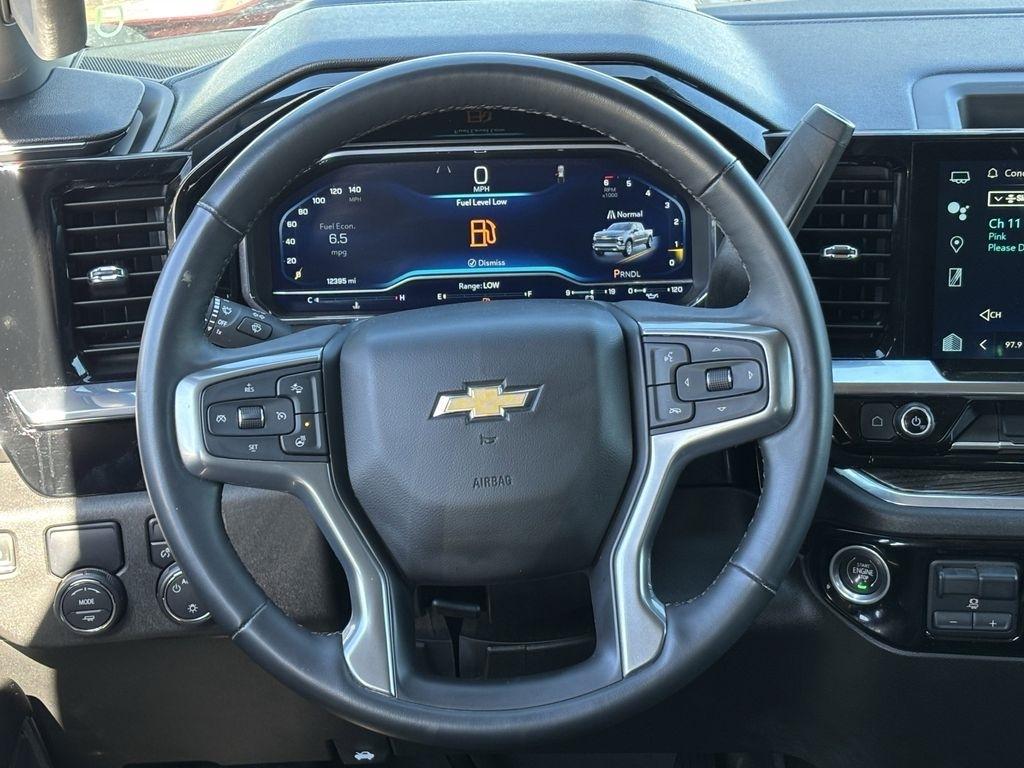 Chevrolet Silverado 1500 LT Crew Cab 2WD 2024