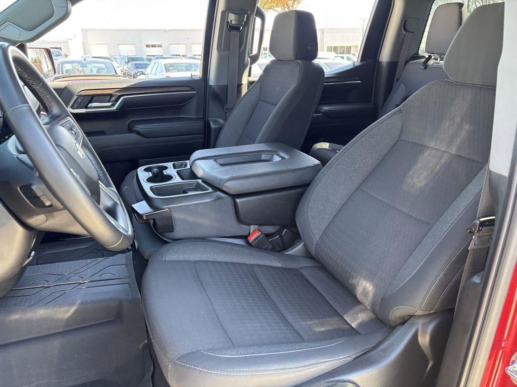 Chevrolet Silverado 1500 LT Crew Cab 2WD 2024