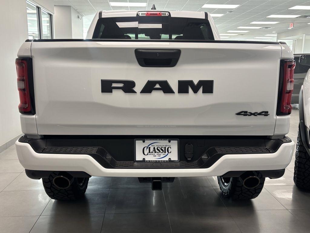 RAM 1500 Tradesman Crew Cab SWB 4WD 2026