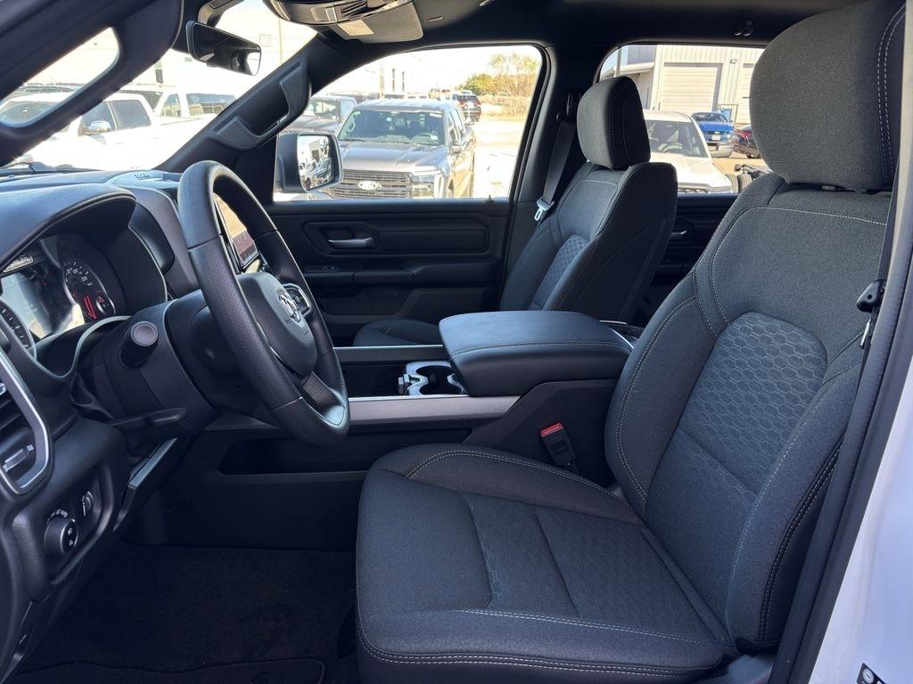 RAM 1500 Tradesman Crew Cab SWB 4WD 2026