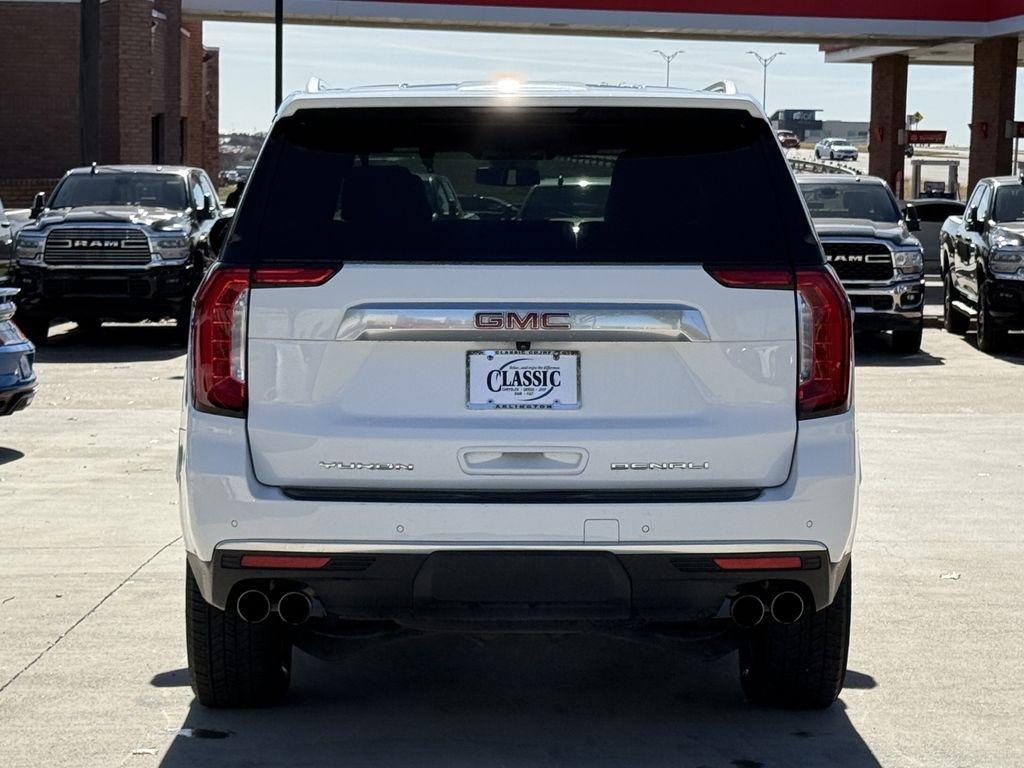 GMC Yukon Denali 2WD 2024