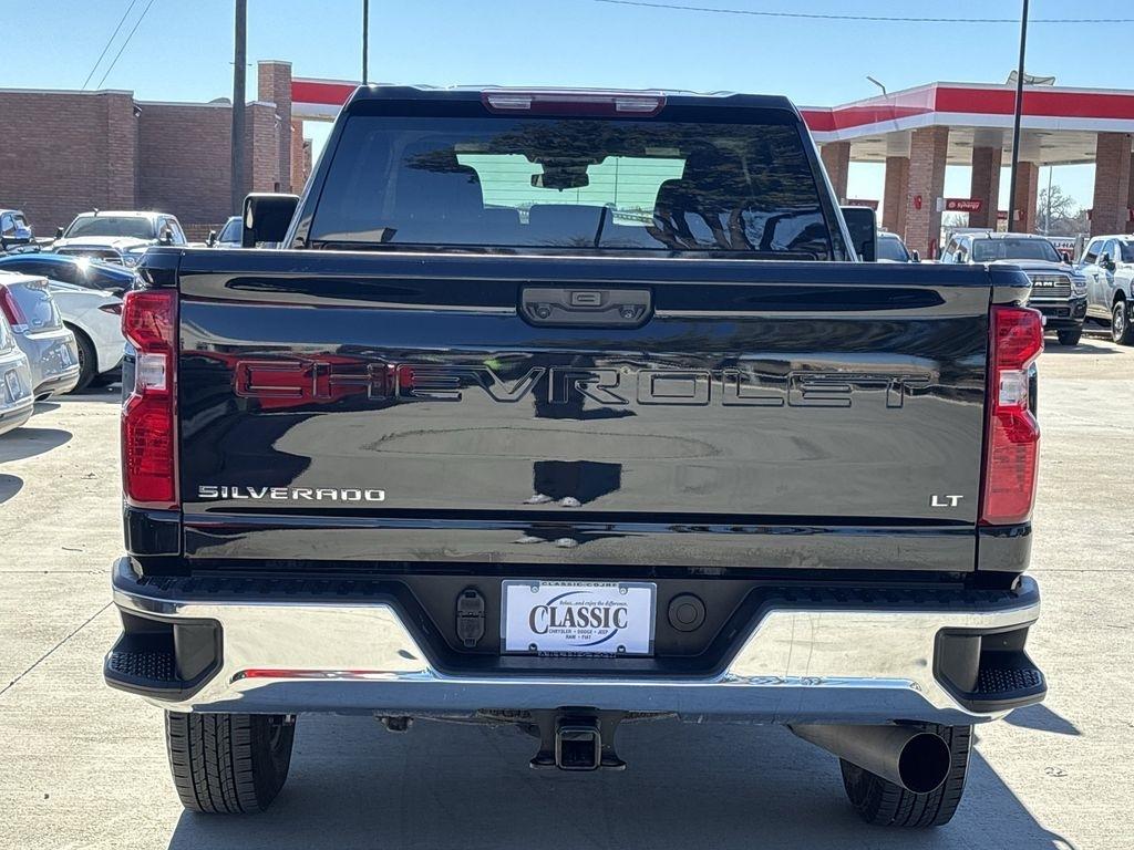 Chevrolet Silverado 2500HD LT Crew Cab Long Box 4WD 2025