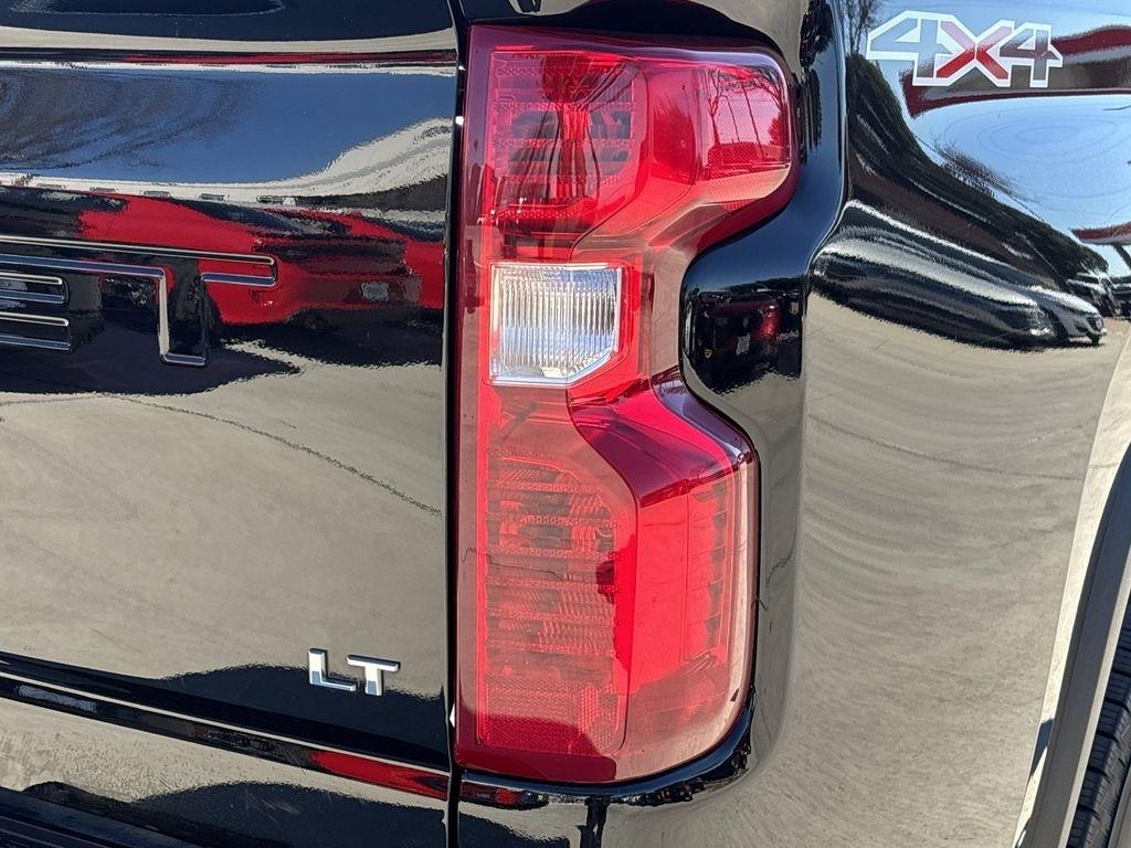 Chevrolet Silverado 2500HD LT Crew Cab Long Box 4WD 2025