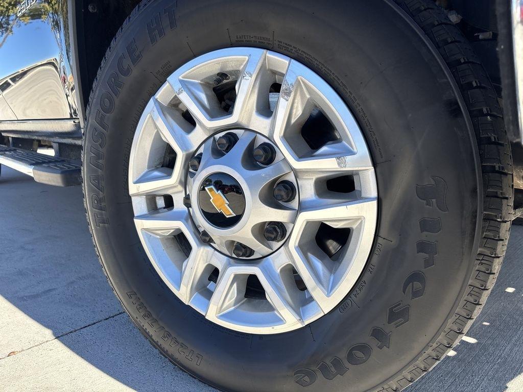 Chevrolet Silverado 2500HD LT Crew Cab Long Box 4WD 2025