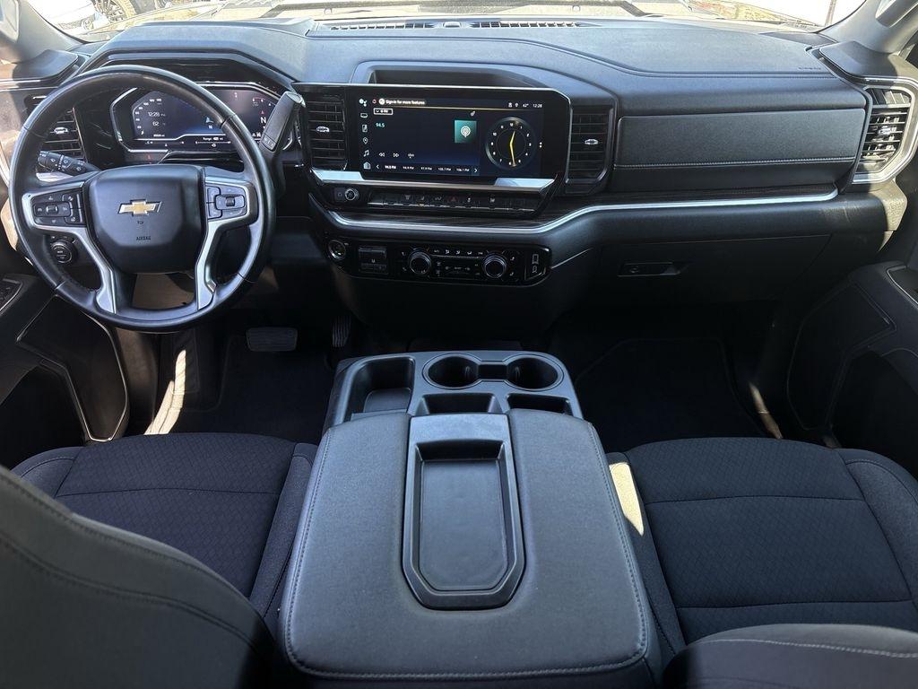 Chevrolet Silverado 2500HD LT Crew Cab Long Box 4WD 2025