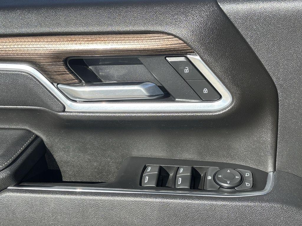 Chevrolet Silverado 2500HD LT Crew Cab Long Box 4WD 2025