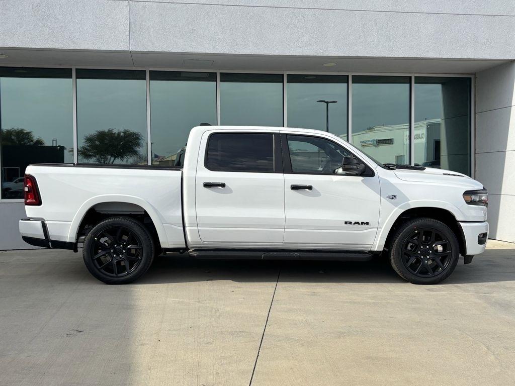 RAM 1500 Laramie Crew Cab SWB 4WD 2026