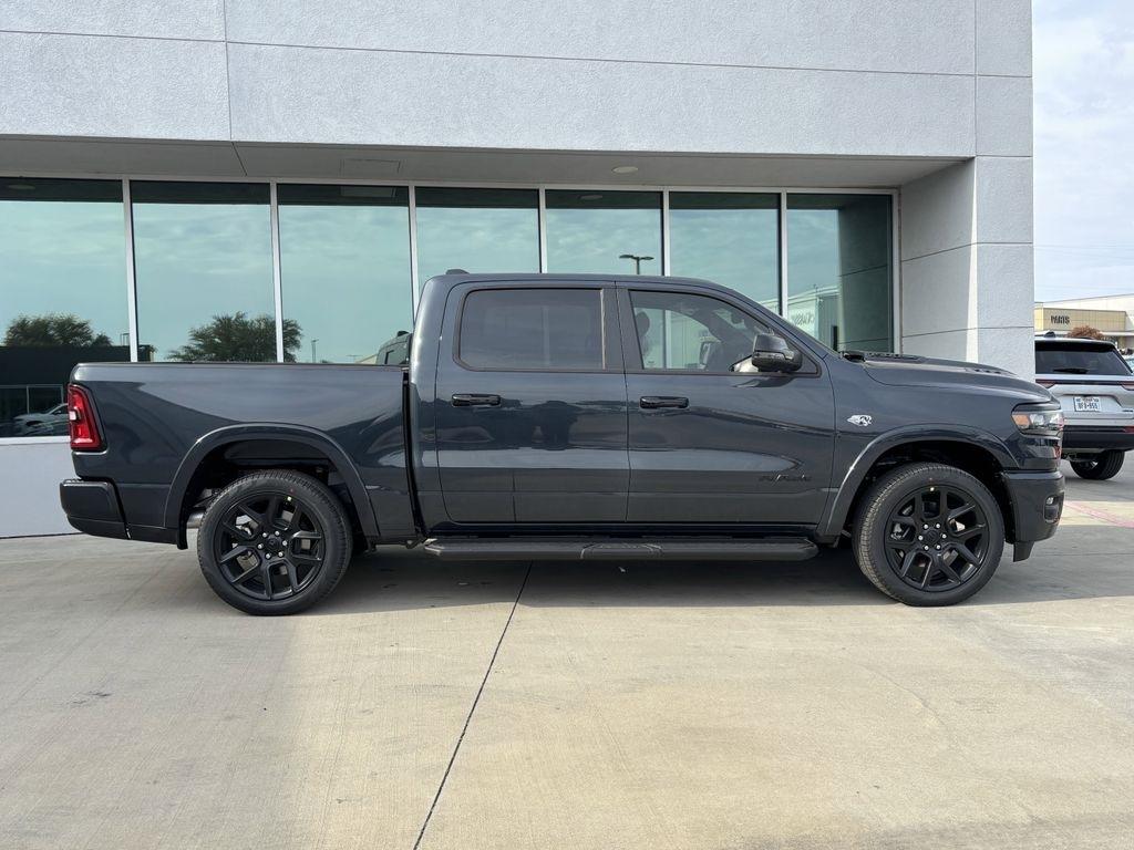 RAM 1500 Laramie Crew Cab SWB 4WD 2026