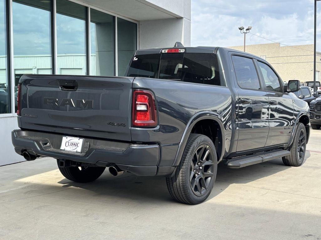 RAM 1500 Laramie Crew Cab SWB 4WD 2026