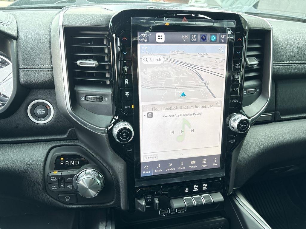 RAM 1500 Laramie Crew Cab SWB 4WD 2026