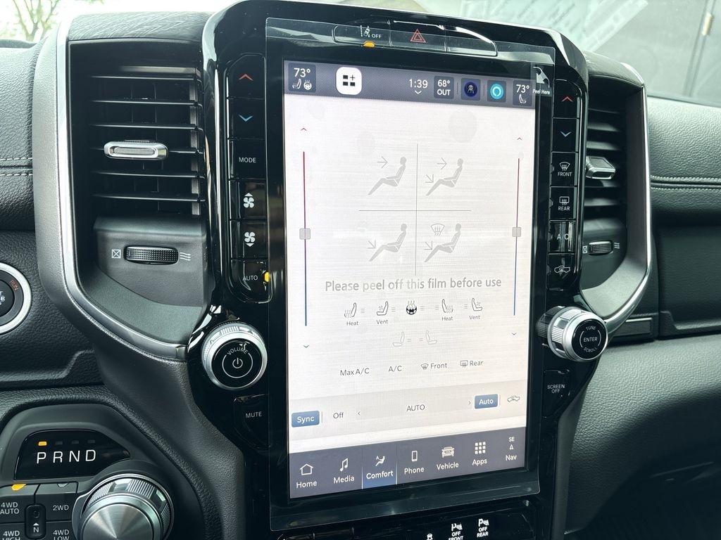 RAM 1500 Laramie Crew Cab SWB 4WD 2026