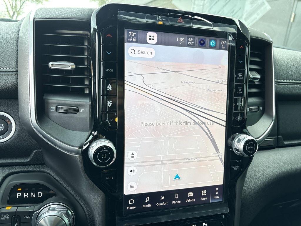 RAM 1500 Laramie Crew Cab SWB 4WD 2026