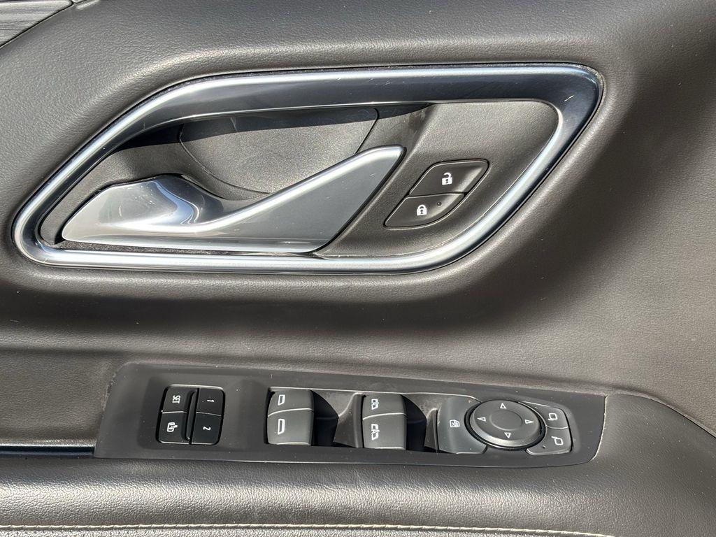 GMC Yukon SLT 4WD 2024