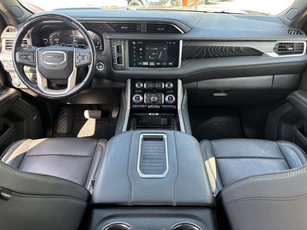 GMC Yukon Denali 4WD 2024