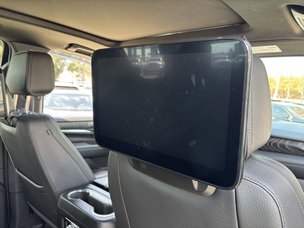 GMC Yukon Denali 4WD 2024