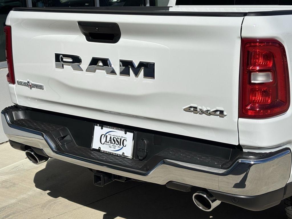 RAM 1500 Big Horn Crew Cab SWB 4WD 2026