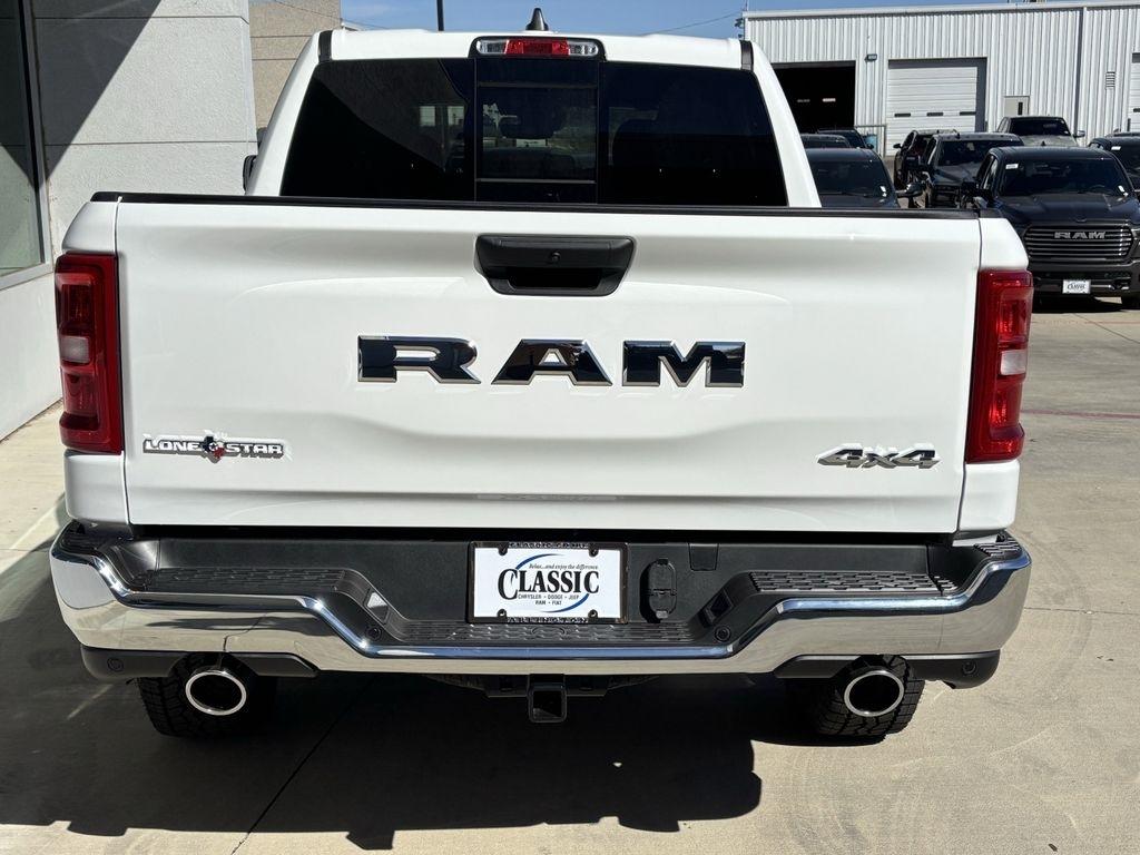 RAM 1500 Big Horn Crew Cab SWB 4WD 2026