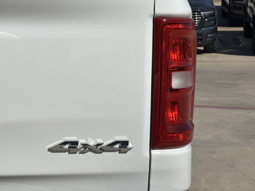 RAM 1500 Big Horn Crew Cab SWB 4WD 2026