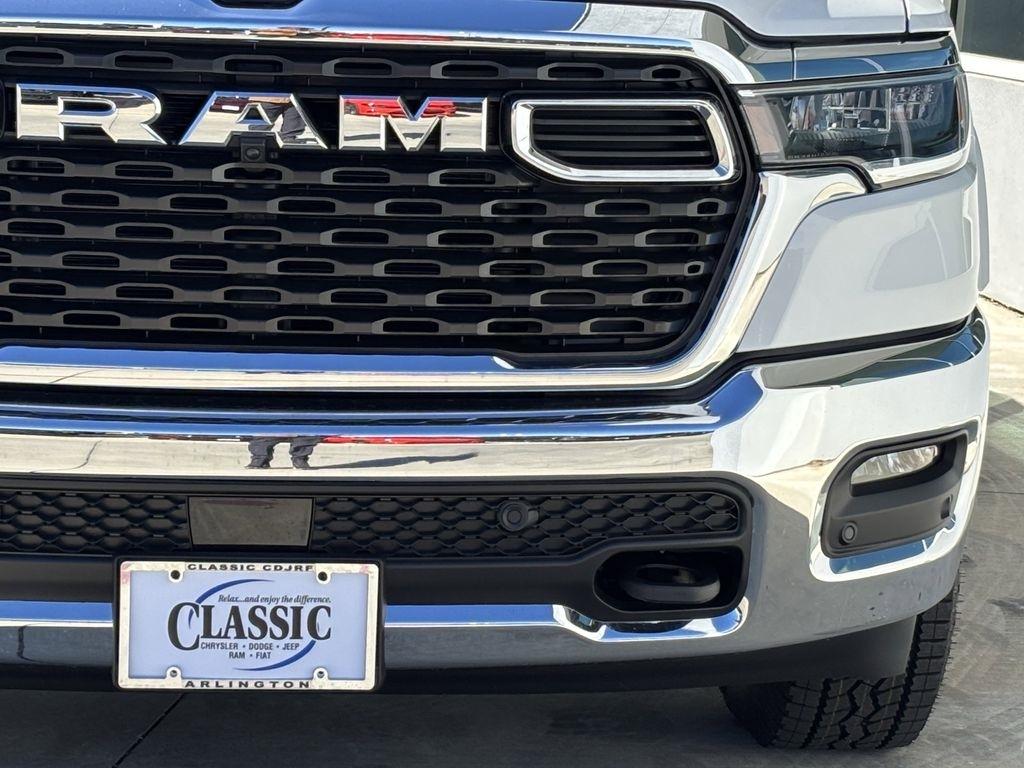 RAM 1500 Big Horn Crew Cab SWB 4WD 2026