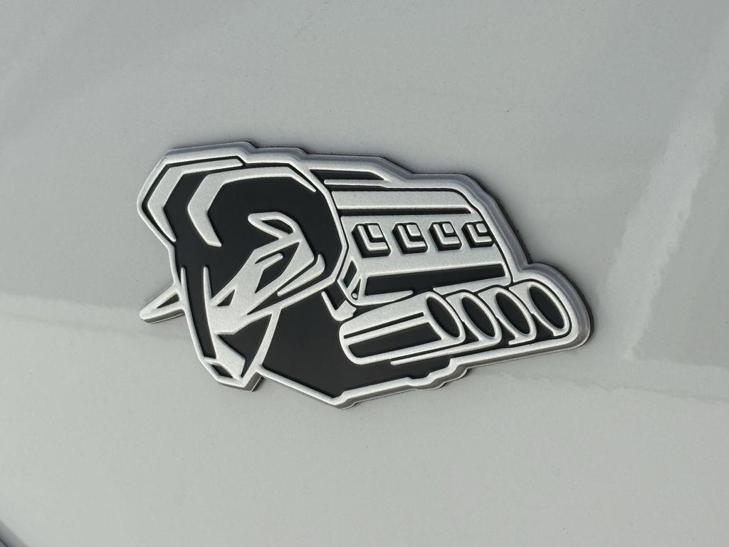 RAM 1500 Big Horn Crew Cab SWB 4WD 2026