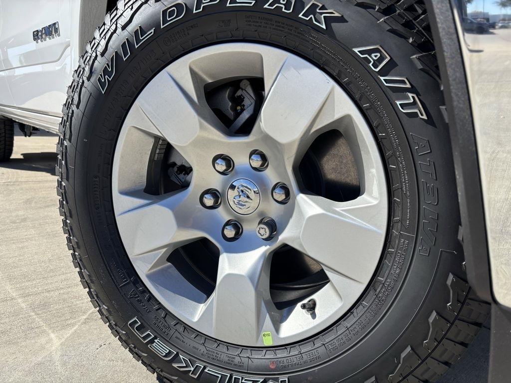 RAM 1500 Big Horn Crew Cab SWB 4WD 2026