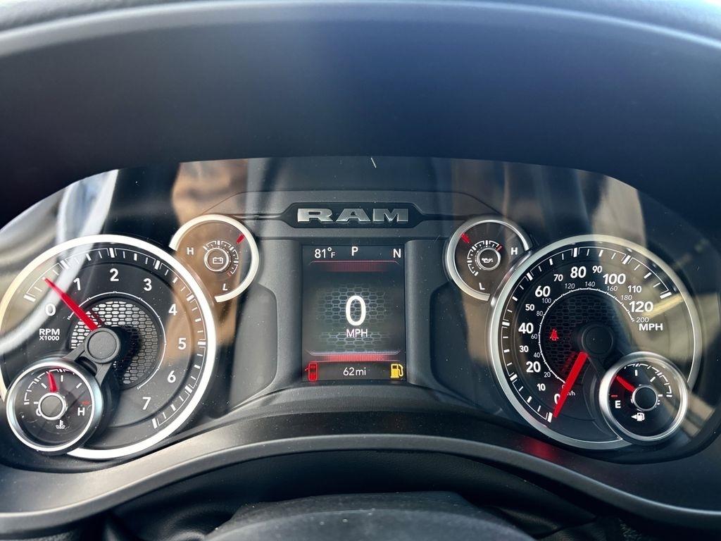 RAM 1500 Big Horn Crew Cab SWB 4WD 2026